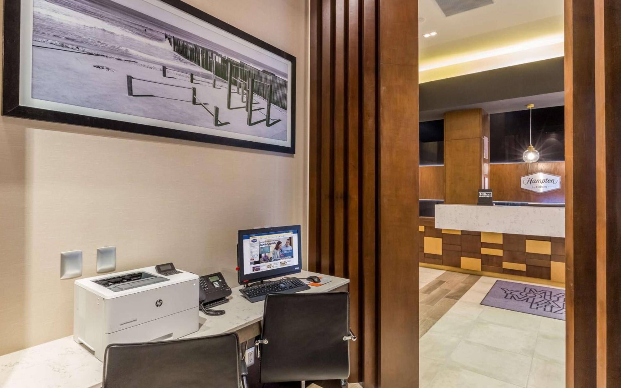 Hampton Inn By Hilton Tijuana Exteriör bild