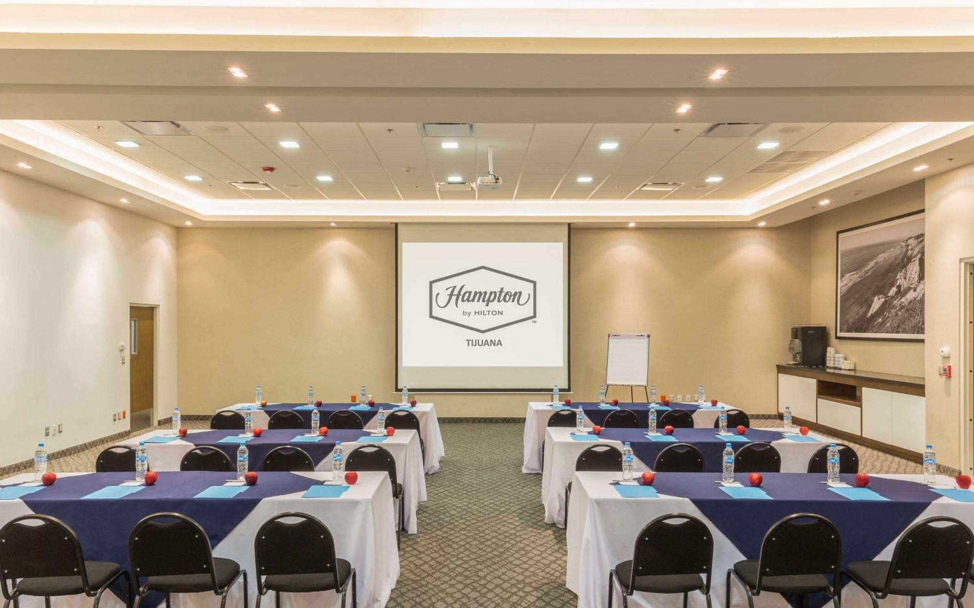 Hampton Inn By Hilton Tijuana Exteriör bild