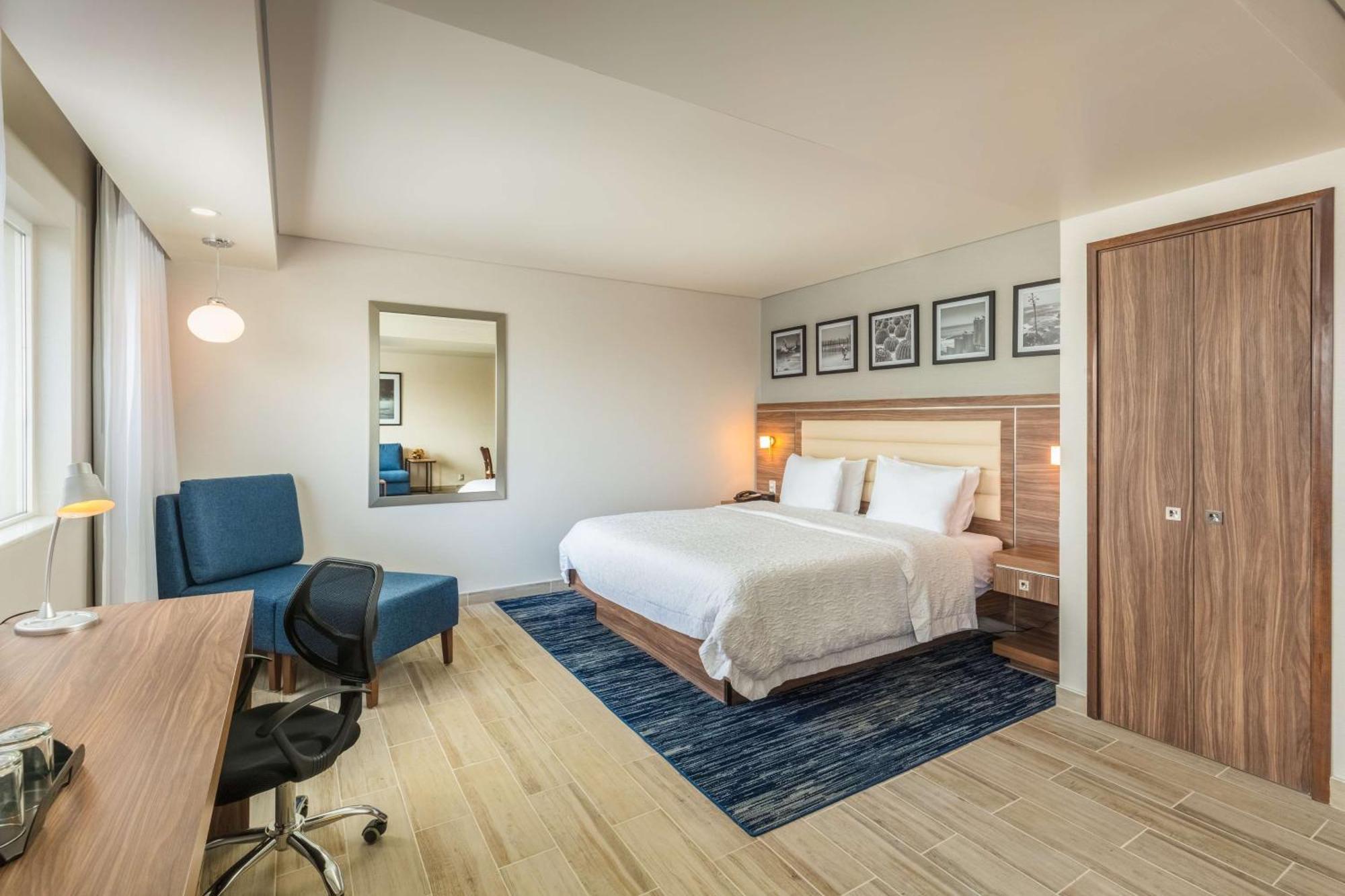 Hampton Inn By Hilton Tijuana Exteriör bild