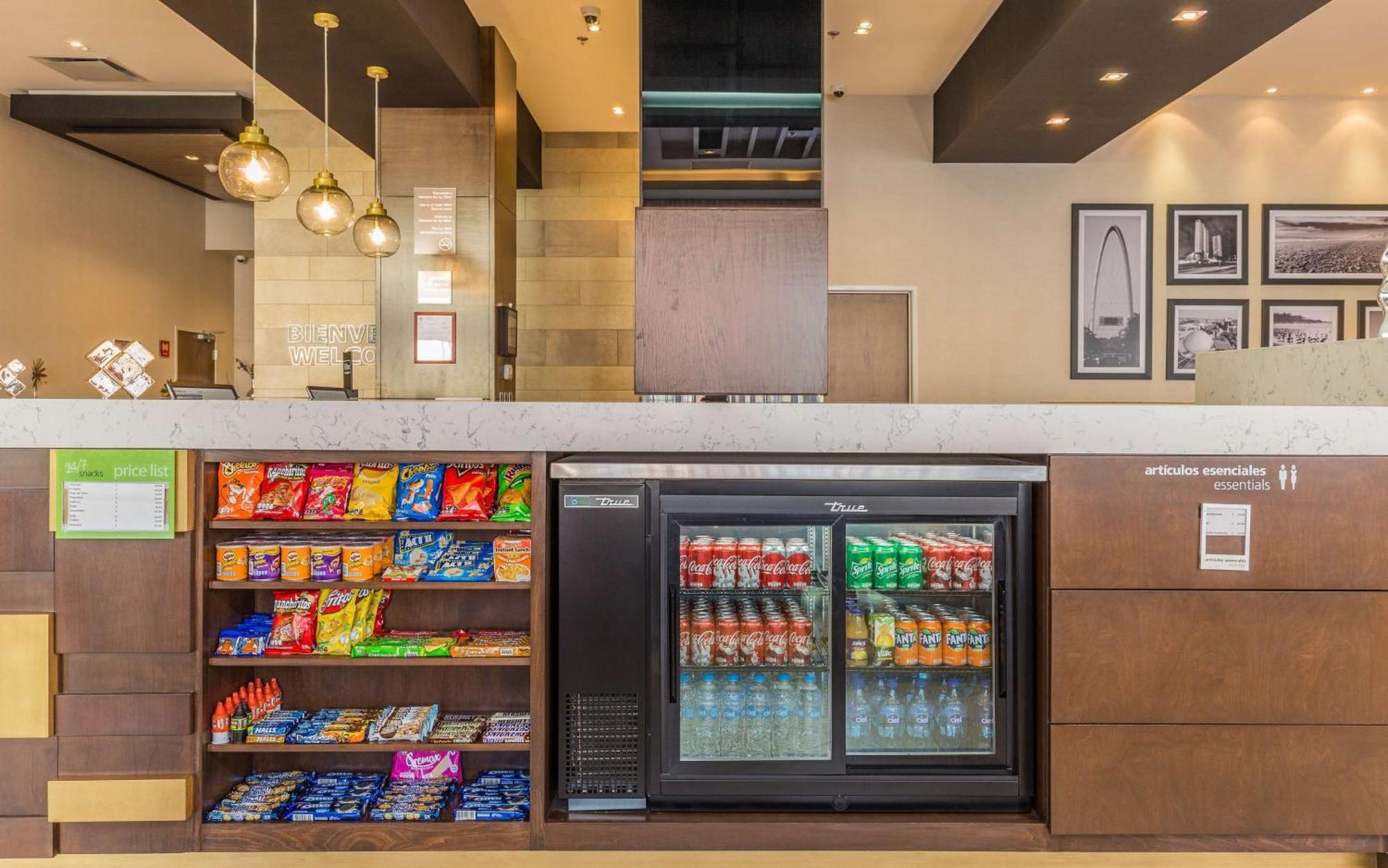 Hampton Inn By Hilton Tijuana Exteriör bild